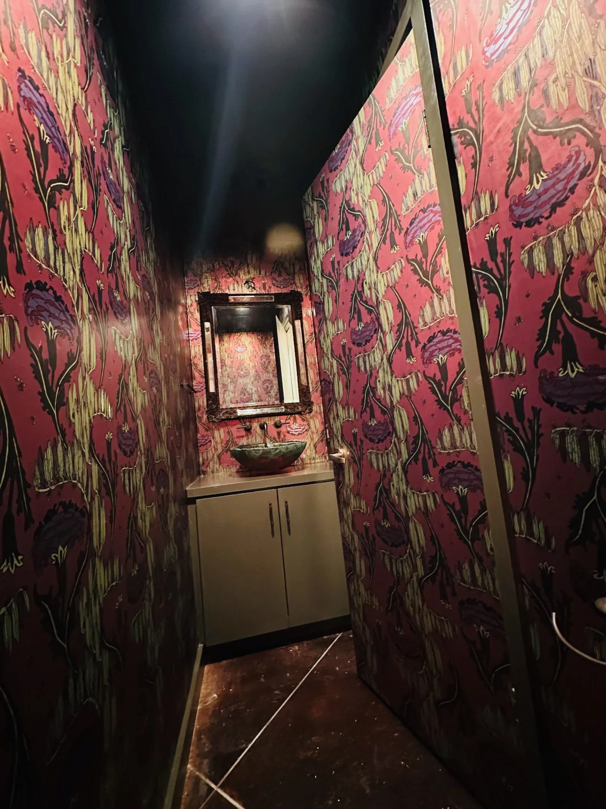 Commercial wallpaper installation in Miami